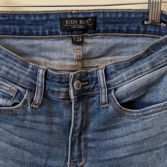 Judy  Blue Boyfriend Fit Jeans 1/25 - Picture 3 of 7